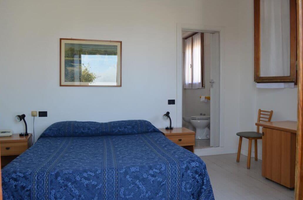 Hotel Capitol Pesaro Bagian luar foto